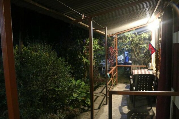 Gurkha Lodge - Photo3