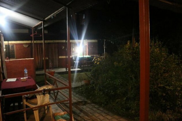 Gurkha Lodge - Photo5