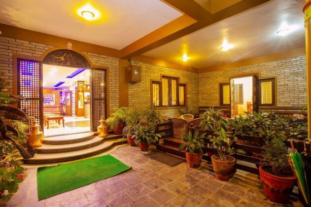 Hotel Crystal Palace Pokhara - Photo2