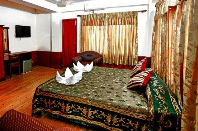 Hotel Crystal Palace Pokhara - Photo5