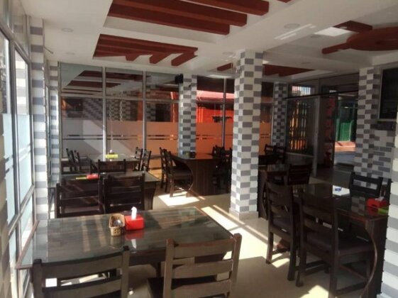 Hotel Dolphin Pokhara - Photo4