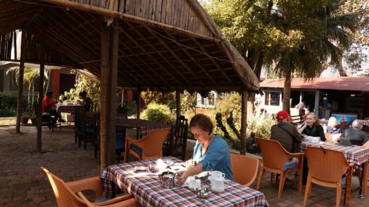 Hotel Fewa And Mike's Old Kitchen - Photo4