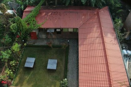 Hotel Milarepa