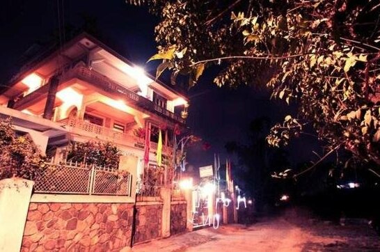 Hotel UNI Pokhara - Photo2