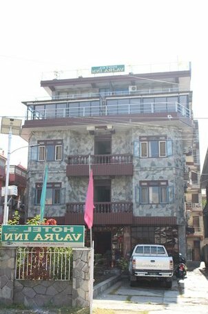 Hotel Vajra Inn & Apartments - Photo2