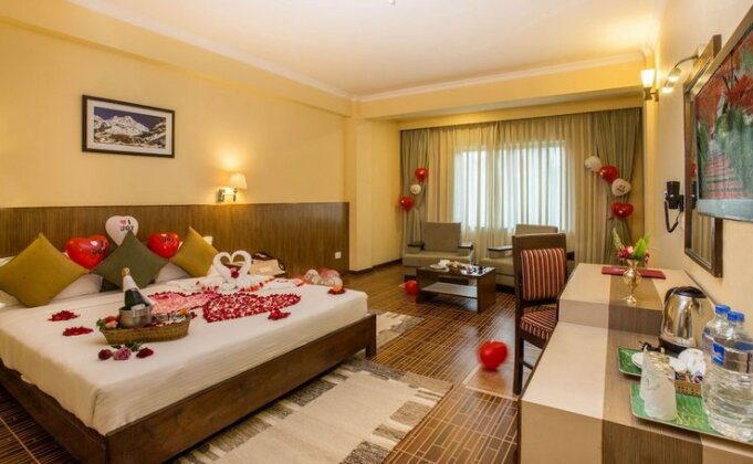 Mount Kailash Resort - Photo4