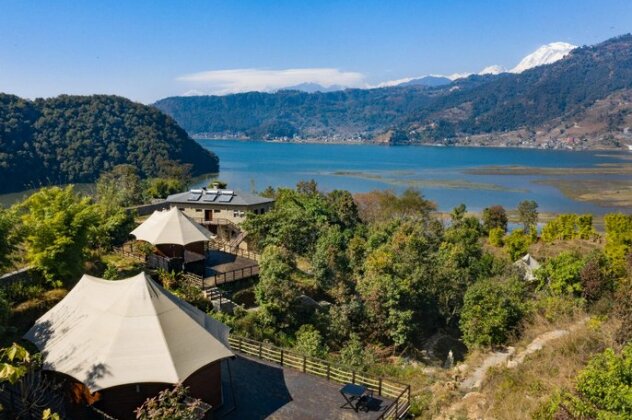 The Pavilions Himalayas Lake View - Photo2