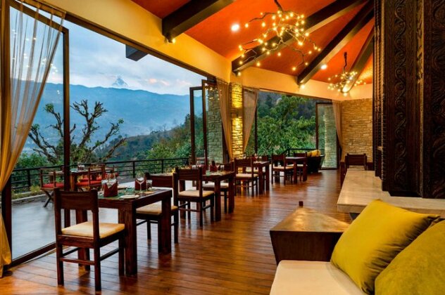 The Pavilions Himalayas Lake View - Photo5