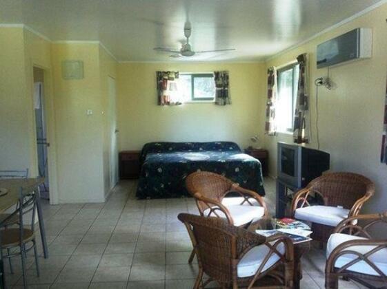 NIC's Bungalows - Photo3