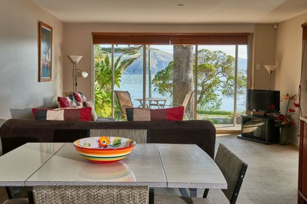 Akaroa on the Beach - Photo5