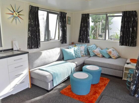 Hector's Tiny House - Akaroa Holiday Home - Photo5