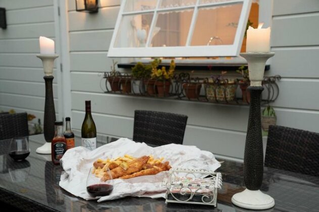 The Villa Akaroa - Akaroa Holiday Home - Photo3