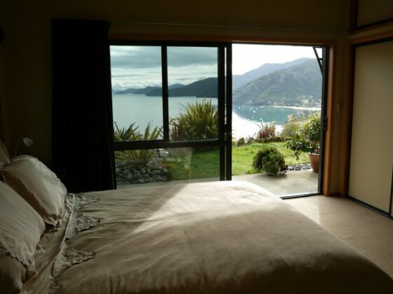 Okiwa Bay Lodge - Photo3