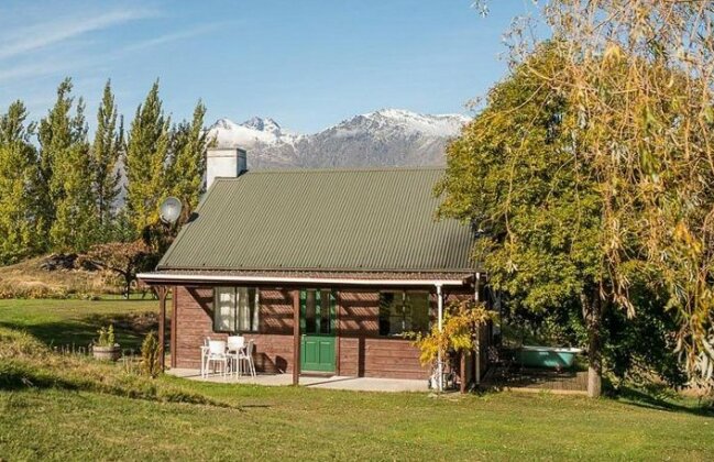 Arrowtown Country Cottage