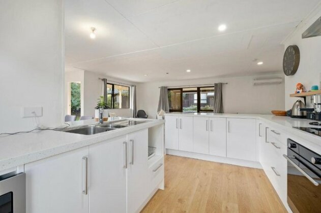 Rees on Reid - Arrowtown Holiday Home - Photo3