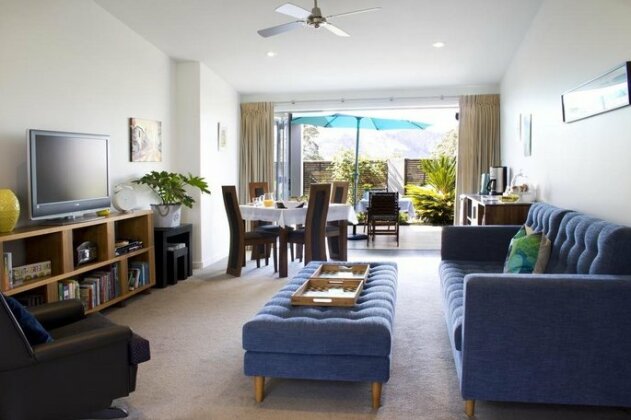 Ahuru Bed and Breakfast - Photo3