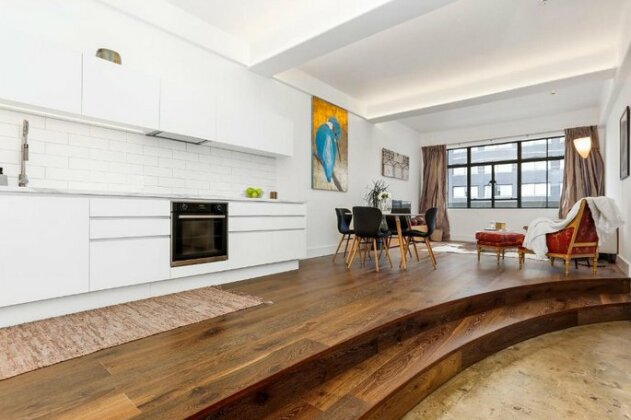 2 Bedroom Britomart Beauty - Photo2