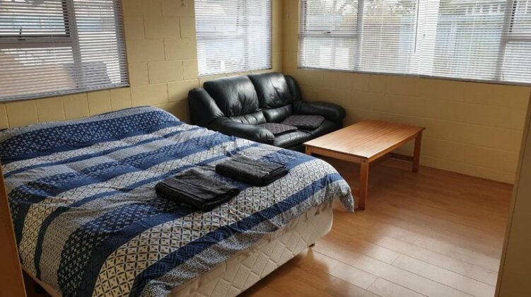 2 Bedroom Flat Auckland - Photo2