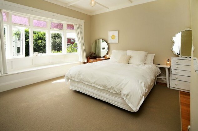A 3 bedroom bungalow retreat near Eden Park - Photo5