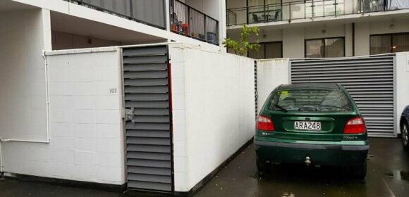 Auckland CBD 1 Bedroom Apt Wifi/Netflix & Private Courtyard