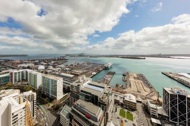 Auckland Harbour Suites - Photo5
