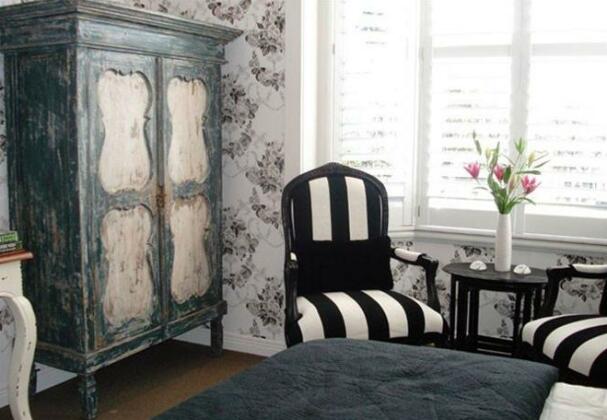 Bella's Bed & Breakfast - Photo2