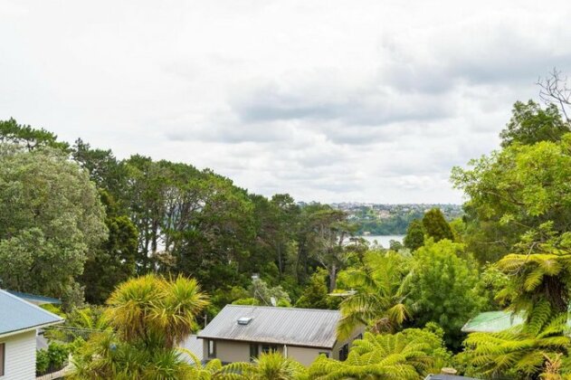 Brand New 5BR Modern Homes With View of the Bay - Photo2