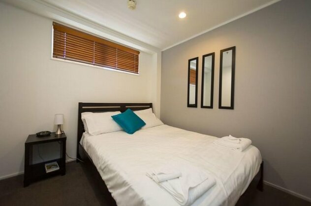 Cosy and Breezy Harbour Views Apartment - Photo5