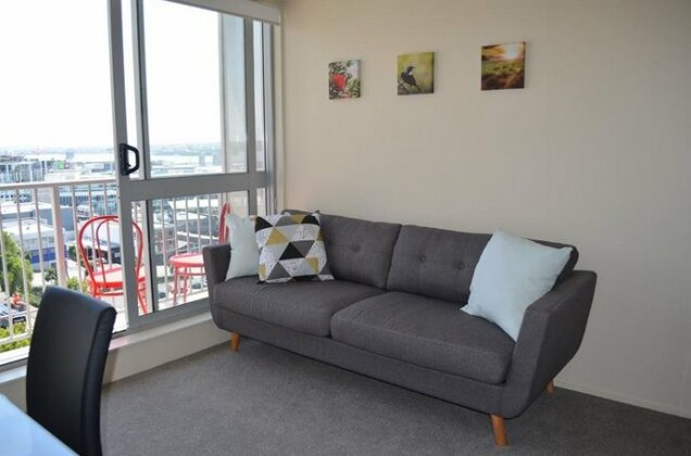 Cosy and Homey Two Bedroom Apartment with Stunning harbour views - Photo5