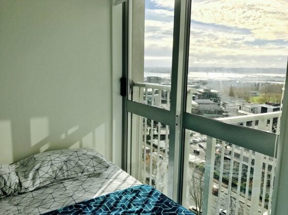 Cosy Two Bedroom High Rise - Photo2