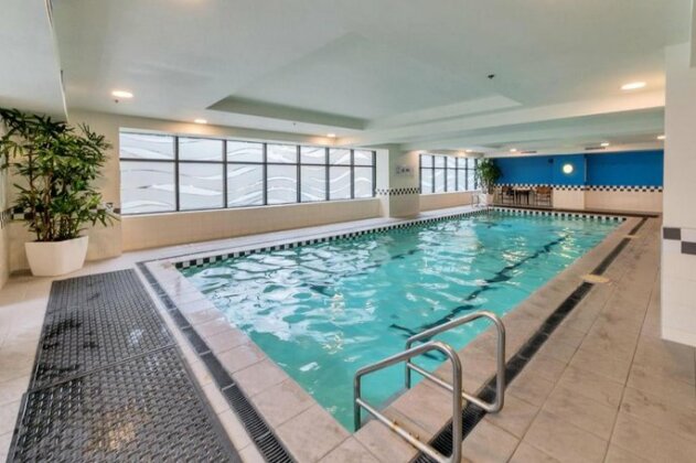 Downtown Studio w/ use of Pool+Gym - Photo2