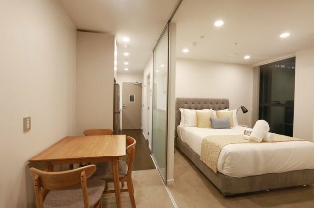 Everest Serviced Apartments on Albert - Photo3