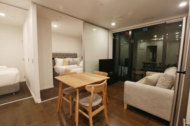 Everest Serviced Apartments on Albert - Photo5