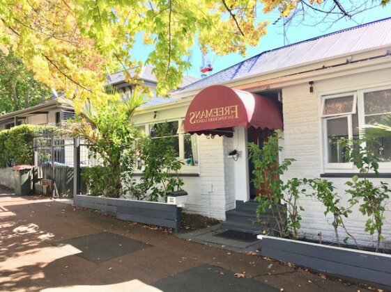 Freemans Backpackers