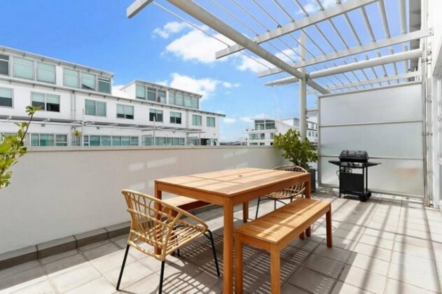 Gorgeous Princess Wharf Apartment w/ Aircon - Photo3