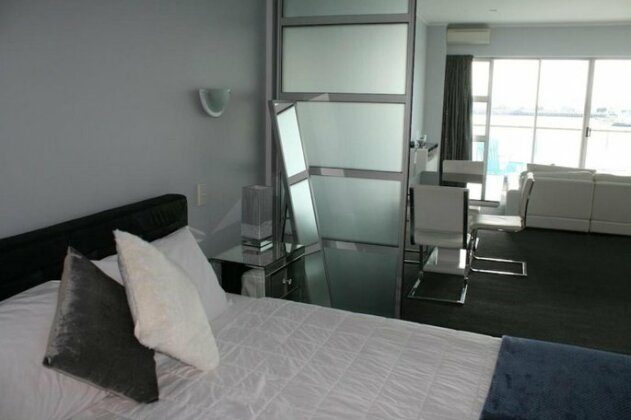 Harbor View Luxury Apartments - Photo5