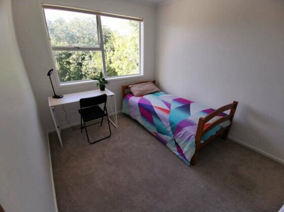 Homestay - Room available in our lovely home - Photo3