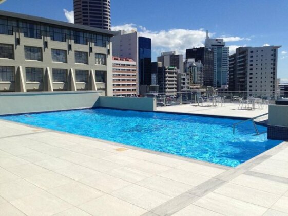 Inner city spacious one bedroom apartment - Photo3