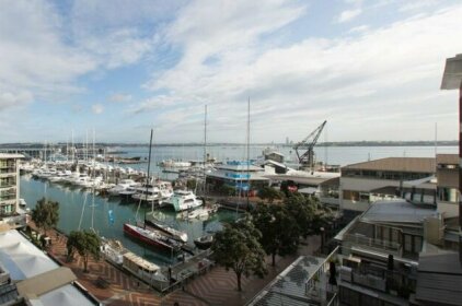 Luxury Waterfront Apartment Auckland