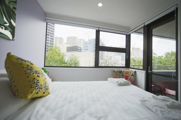 Modern and Central 3 Bedroom Apartment - Photo5
