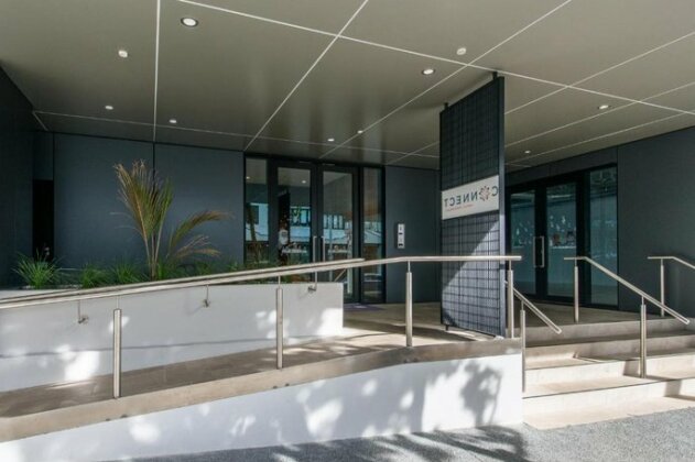 New Two Bedroom Apartment in CBD - Photo3