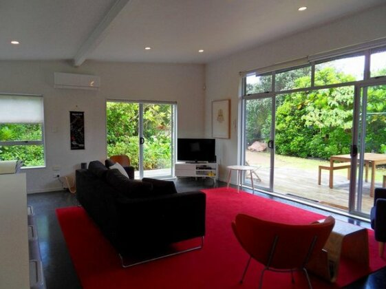 Oneroa Central - Photo3