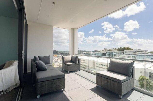 Panoramic Views Style And A Great Location - Photo5
