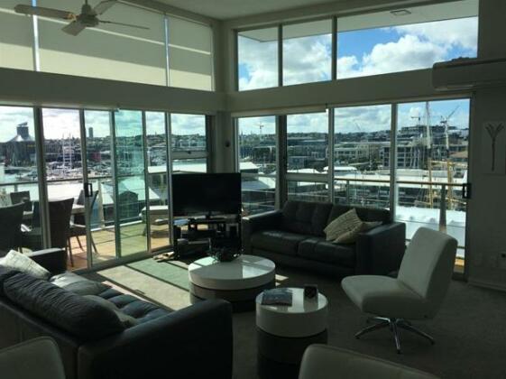 Prestigious Princes Wharf - Photo2