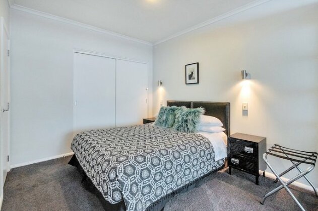 Princes Wharf Boutique Apartment - Photo4