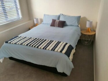 Private 2 Bedroom Apartment Castor Bay Auckland