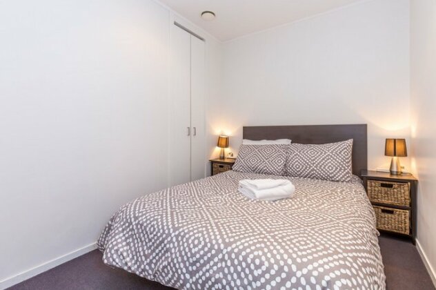 Queen Street Two Bedroom Apartment - Photo3