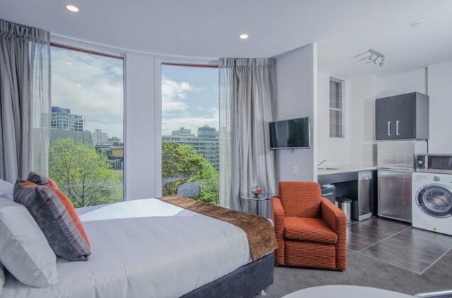 Ramada Suites by Wyndham Auckland - Federal Street - Photo3