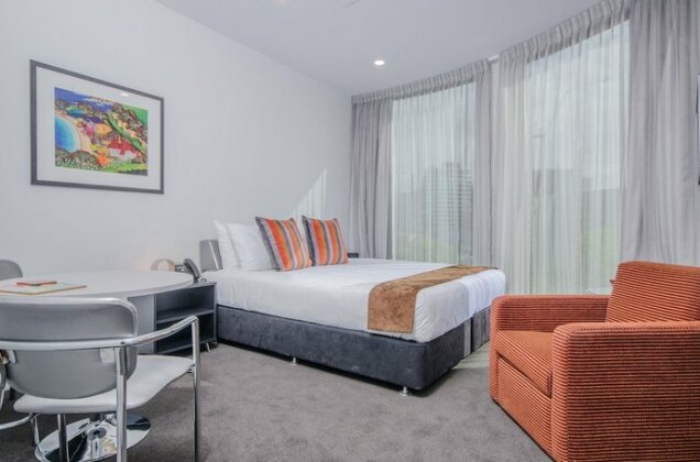 Ramada Suites by Wyndham Auckland - Federal Street - Photo4