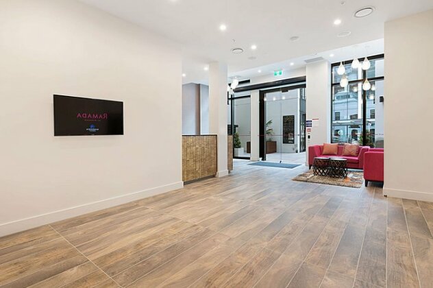 Ramada Suites Victoria - Photo3